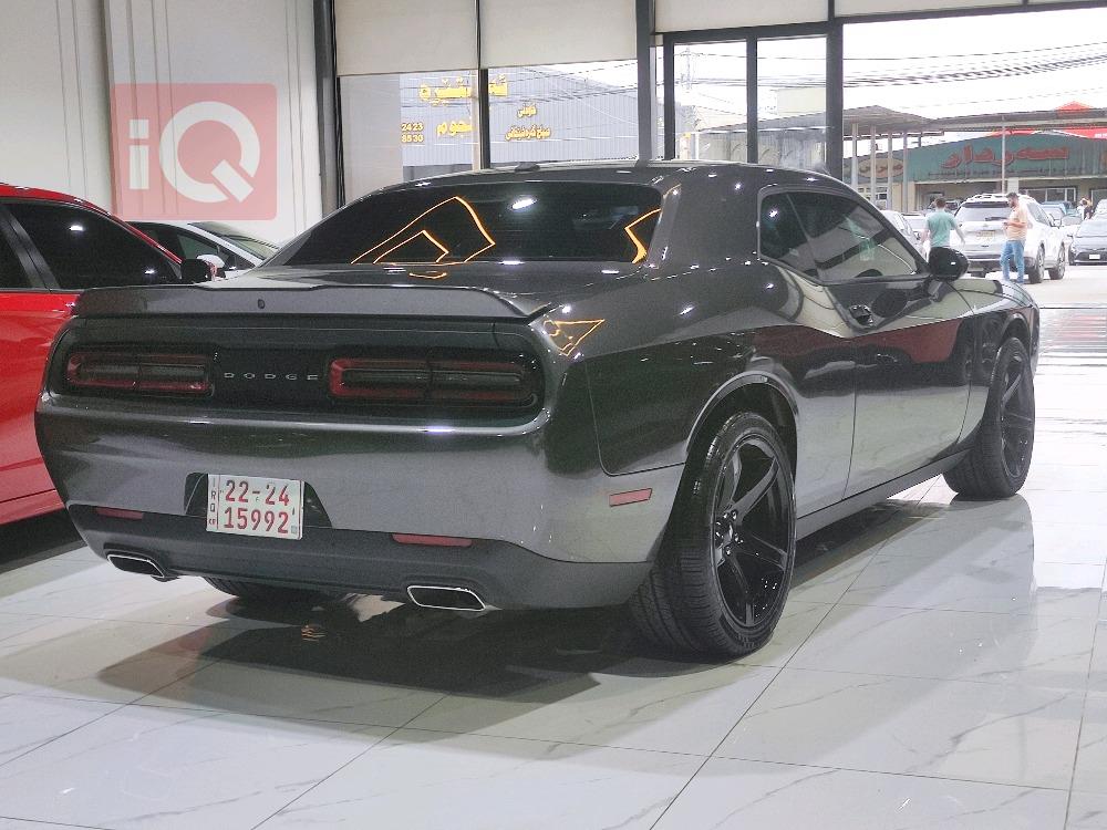 Dodge Challenger